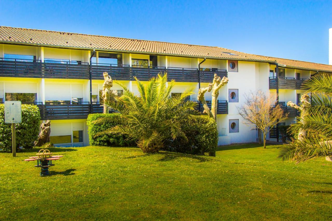 Village Vacances Azureva Anglet Bagian luar foto