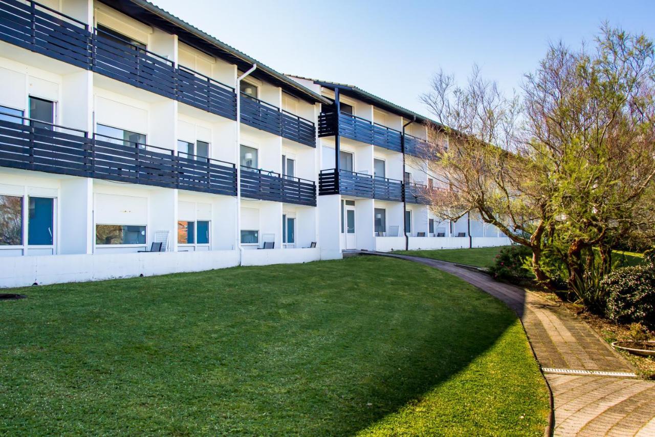 Village Vacances Azureva Anglet Bagian luar foto