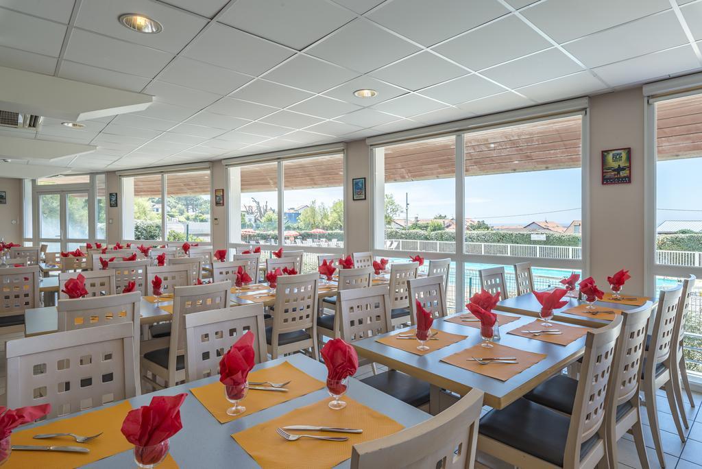 Village Vacances Azureva Anglet Bagian luar foto