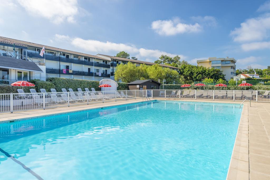 Village Vacances Azureva Anglet Bagian luar foto