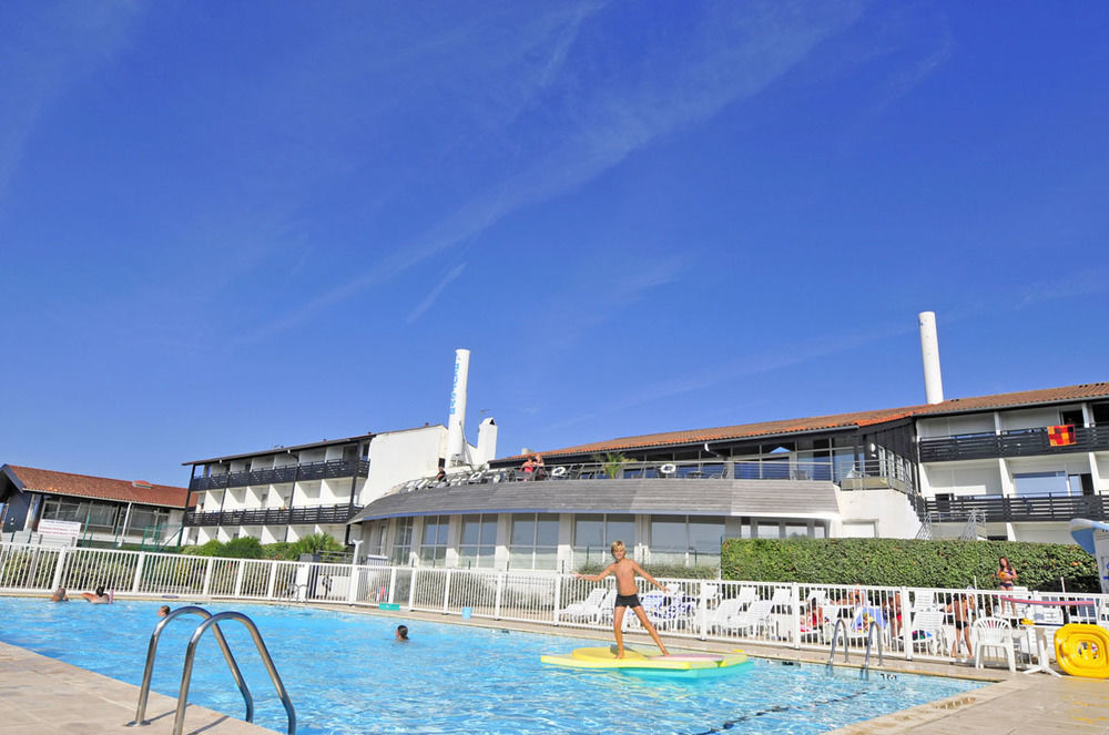 Village Vacances Azureva Anglet Bagian luar foto