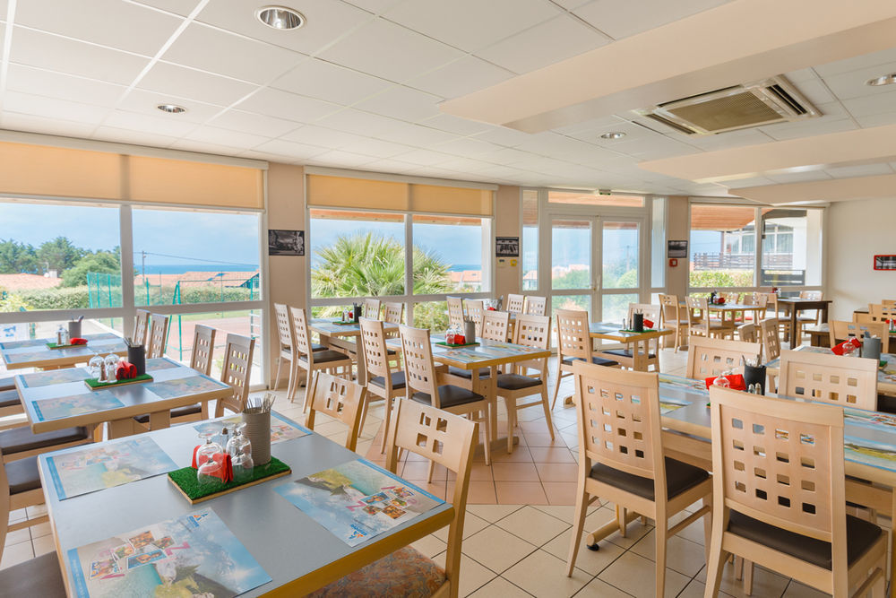Village Vacances Azureva Anglet Bagian luar foto