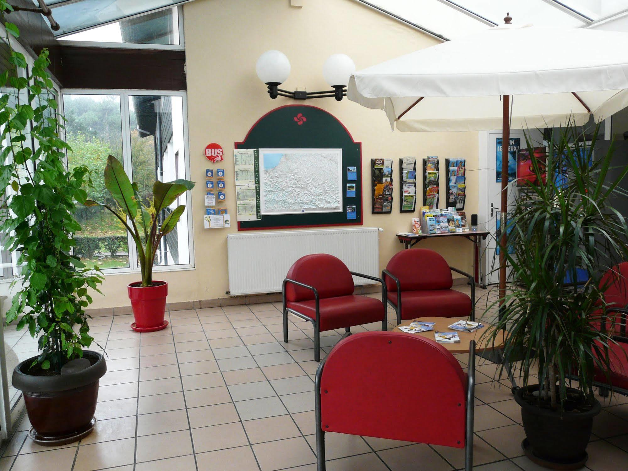 Village Vacances Azureva Anglet Bagian luar foto