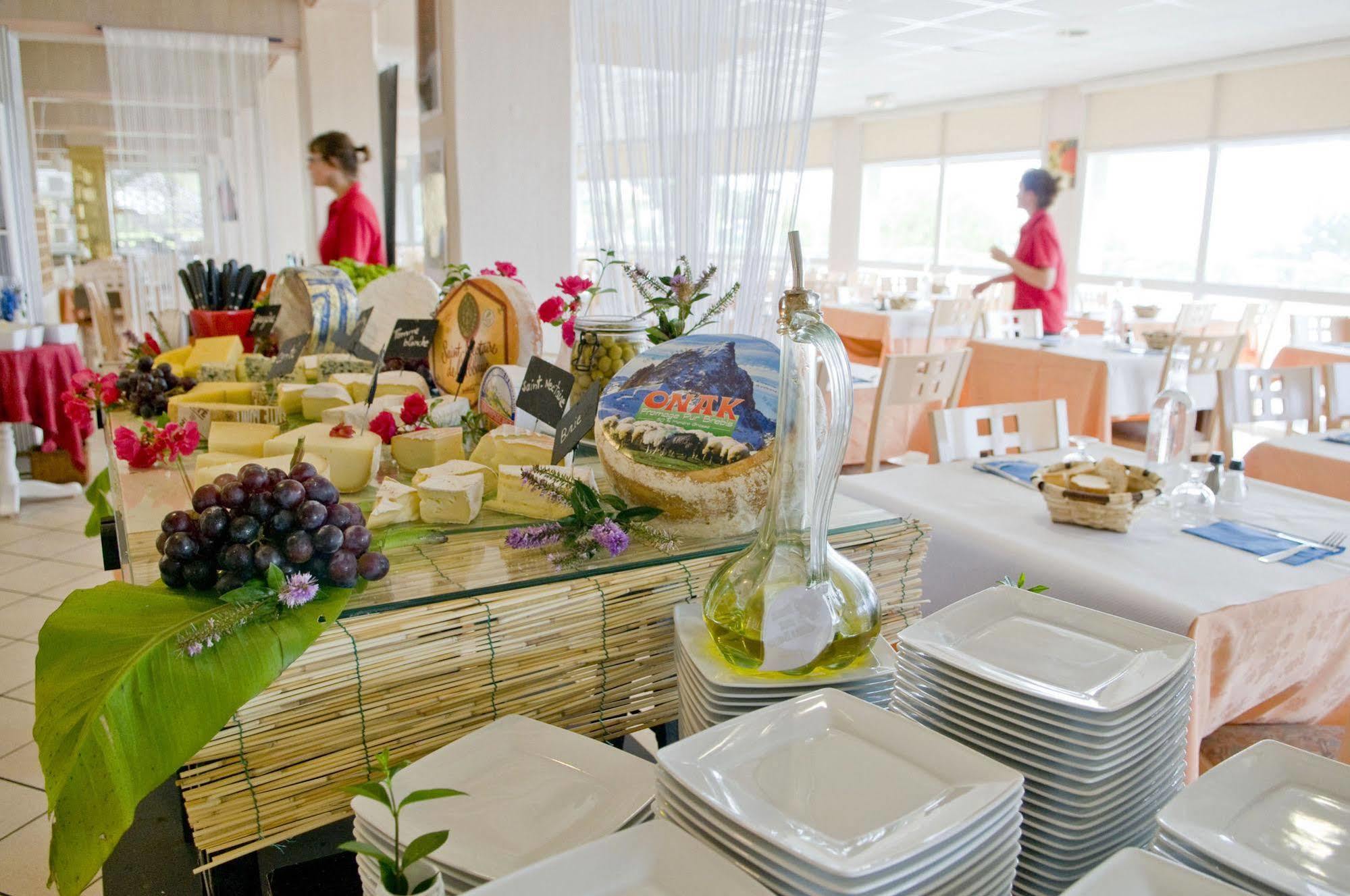 Village Vacances Azureva Anglet Bagian luar foto