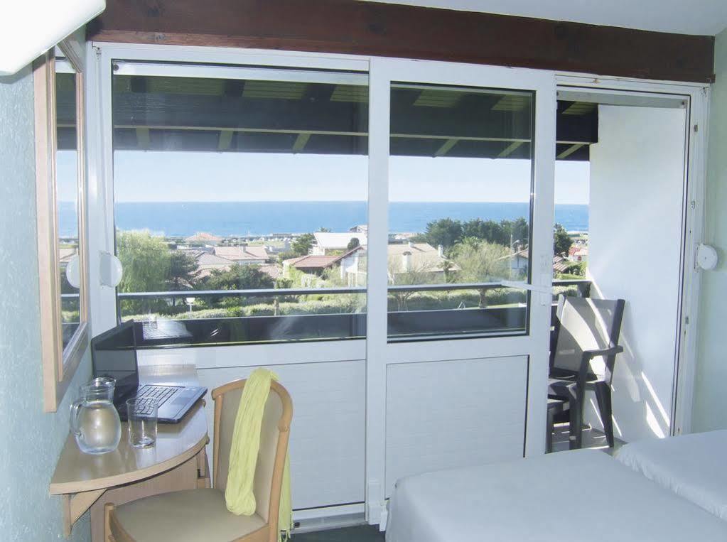 Village Vacances Azureva Anglet Bagian luar foto